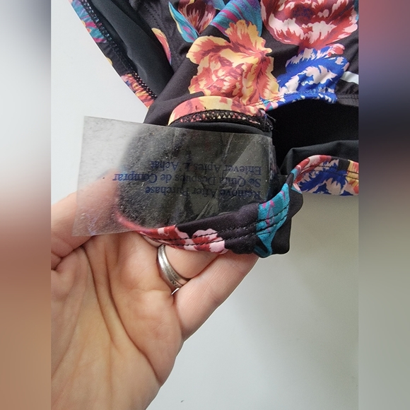 NEW ModCloth Floral The Harper One-Piece Swimsuit size large - Picture 3 of 9